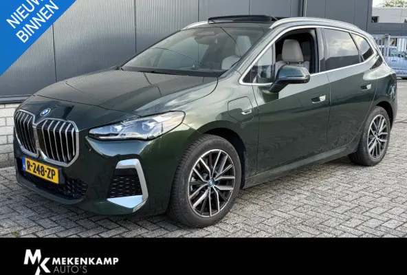 230e xDrive M Sport 18"/Panoramadak/Leder + memory/Trekhaak/Dodehoek/Keyless/360 camera/Harman Kardon/Adaptieve cruise/Head-up