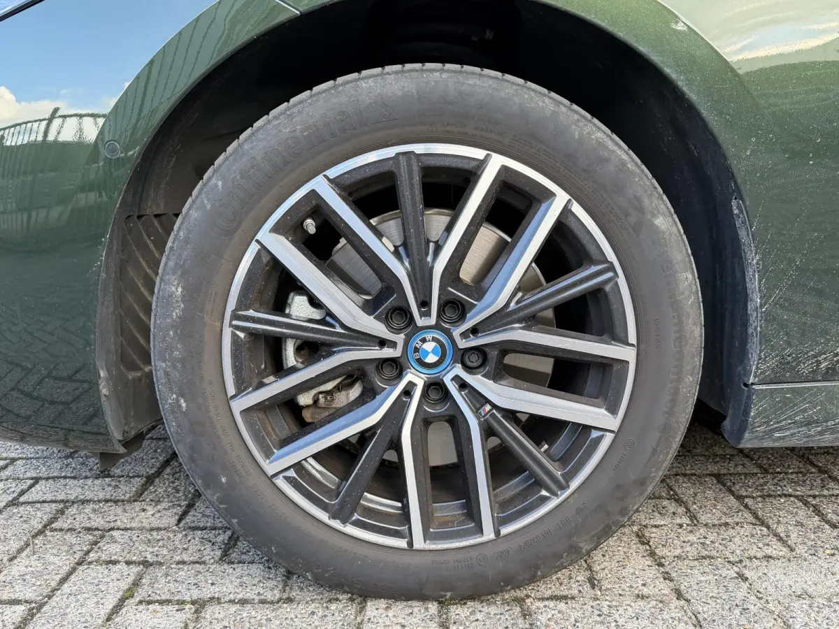 230e xDrive M Sport 18"/Panoramadak/Leder + memory/Trekhaak/Dodehoek/Keyless/360 camera/Harman Kardon/Adaptieve cruise/Head-up