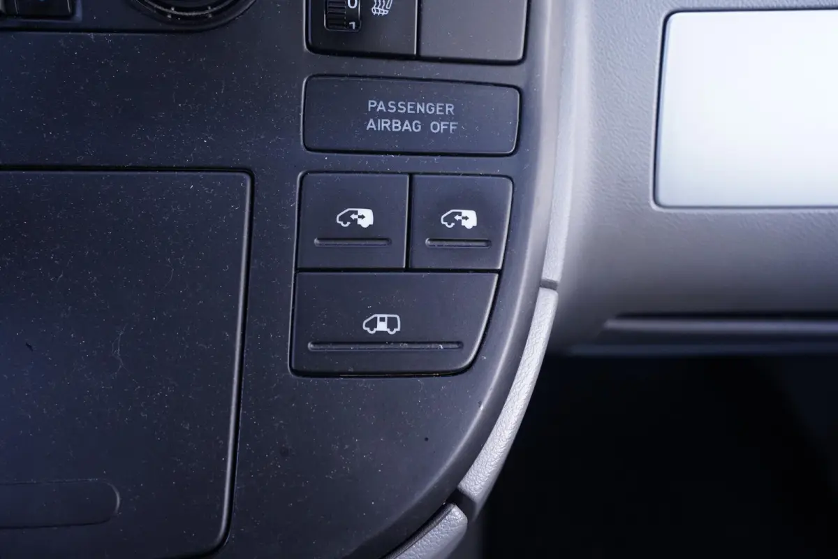 Multivan 3.2 V6 235 pk Highline 4-Motion 7-zits Leder Grijs Elek. Schuifdeuren, Airco ECC, Cruise Control, Uniek in NL