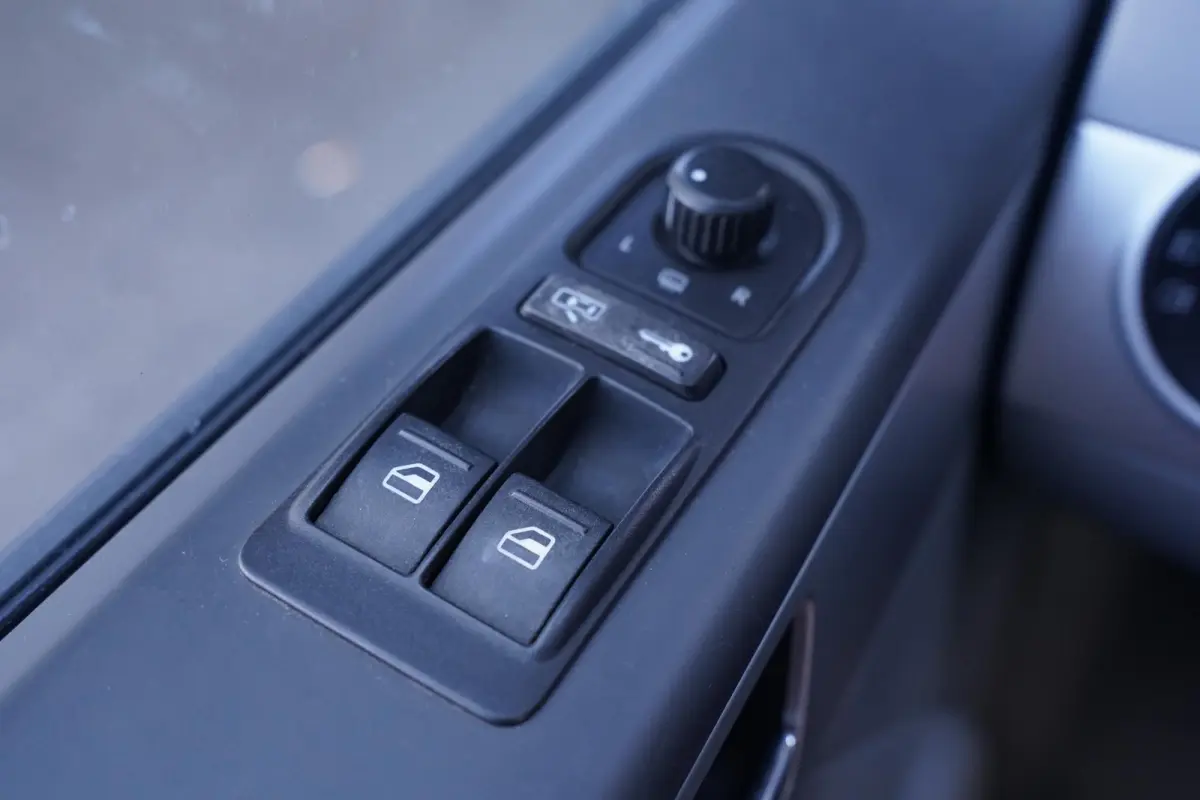 Multivan 3.2 V6 235 pk Highline 4-Motion 7-zits Leder Grijs Elek. Schuifdeuren, Airco ECC, Cruise Control, Uniek in NL