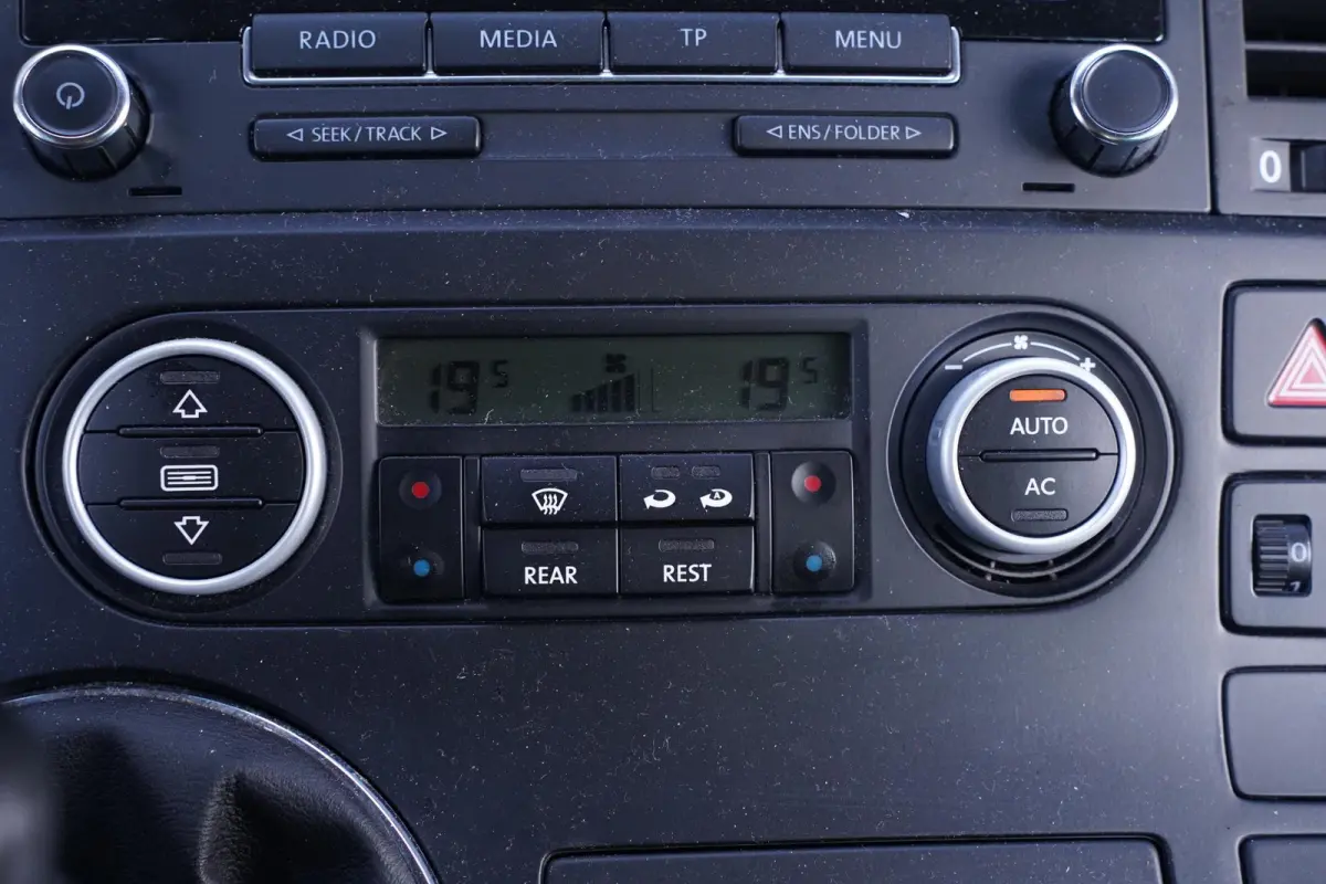 Multivan 3.2 V6 235 pk Highline 4-Motion 7-zits Leder Grijs Elek. Schuifdeuren, Airco ECC, Cruise Control, Uniek in NL