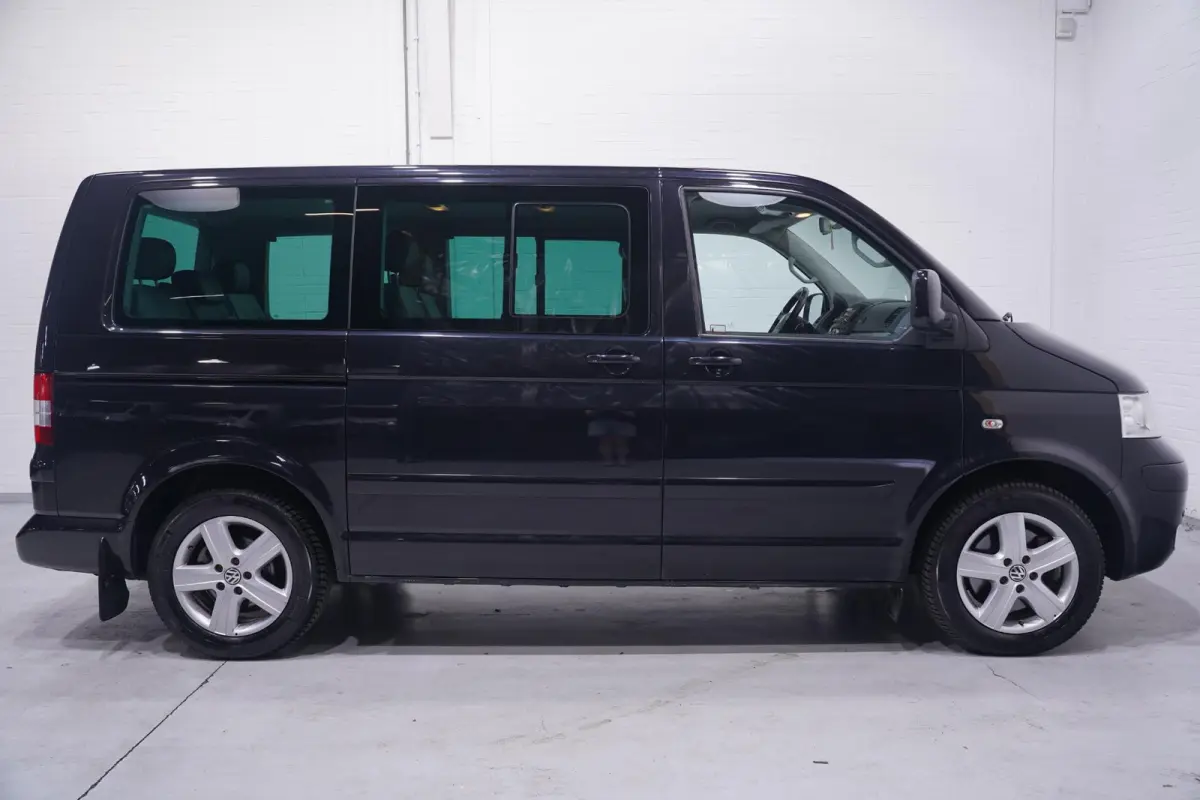 Multivan 3.2 V6 235 pk Highline 4-Motion 7-zits Leder Grijs Elek. Schuifdeuren, Airco ECC, Cruise Control, Uniek in NL