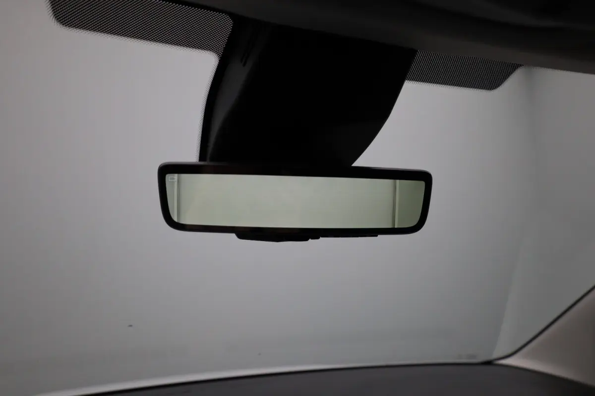 1.5 BlueHDi 100 S&S L1 Trekhaak | Kunststof Laadvloer | Camera | Navigatie | Carplay | Cruise | Airco | All-Season | Achteruitrij Camera | Airco | Apple Carplay/Android Auto|telefoonintegrat