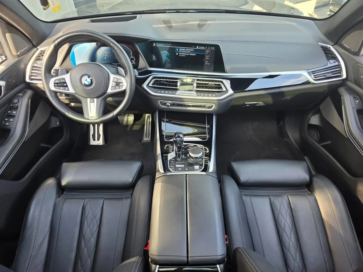 XDrive45e M Sport High Executive | FULL OPTION | LASER | PANO | LUCHTVERING | LUXE LEDER | HEAD UP | PANO | 3D CAMERA