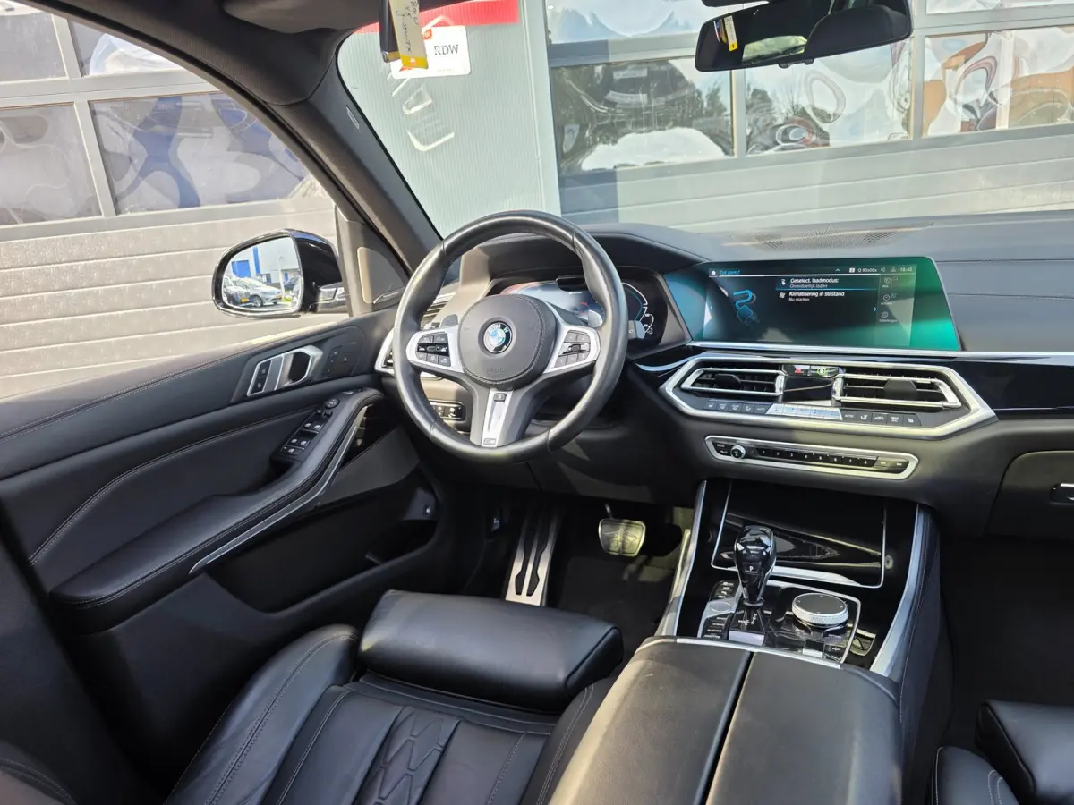 XDrive45e M Sport High Executive | FULL OPTION | LASER | PANO | LUCHTVERING | LUXE LEDER | HEAD UP | PANO | 3D CAMERA