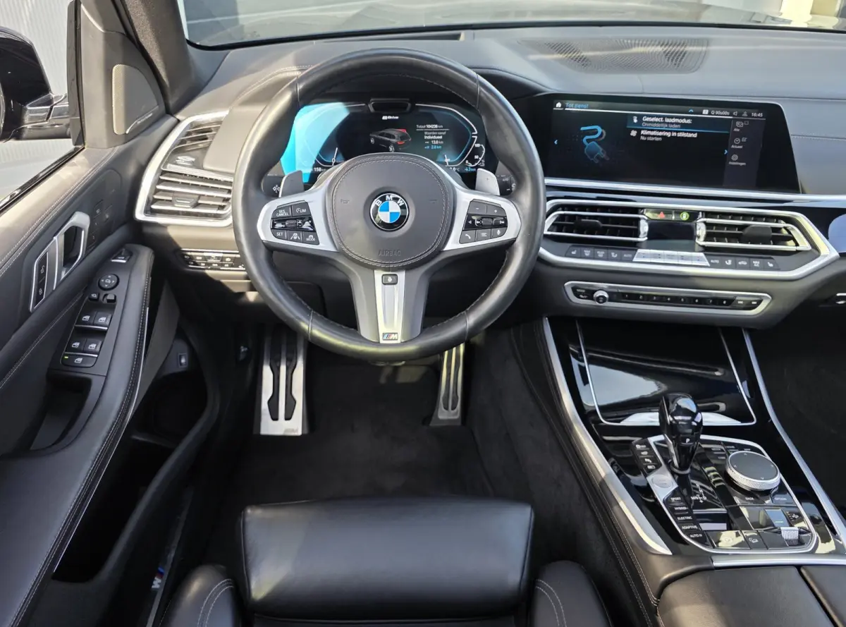 XDrive45e M Sport High Executive | FULL OPTION | LASER | PANO | LUCHTVERING | LUXE LEDER | HEAD UP | PANO | 3D CAMERA