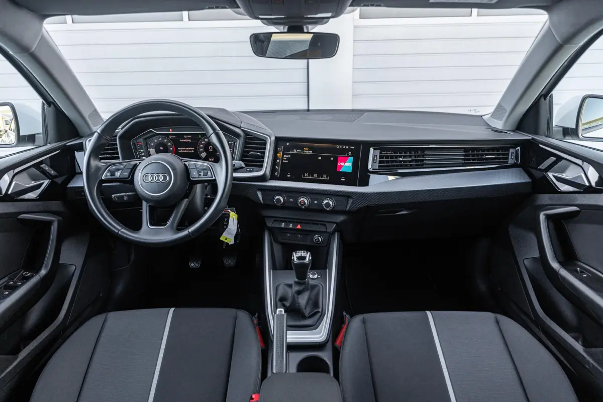 25 TFSI 95pk Advanced edition | Parkeersensoren achter | Apple Carplay/Android Auto