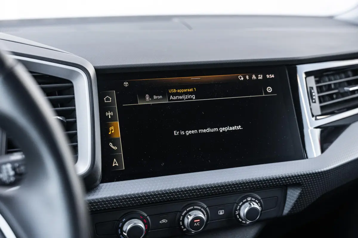 25 TFSI 95pk Advanced edition | Parkeersensoren achter | Apple Carplay/Android Auto