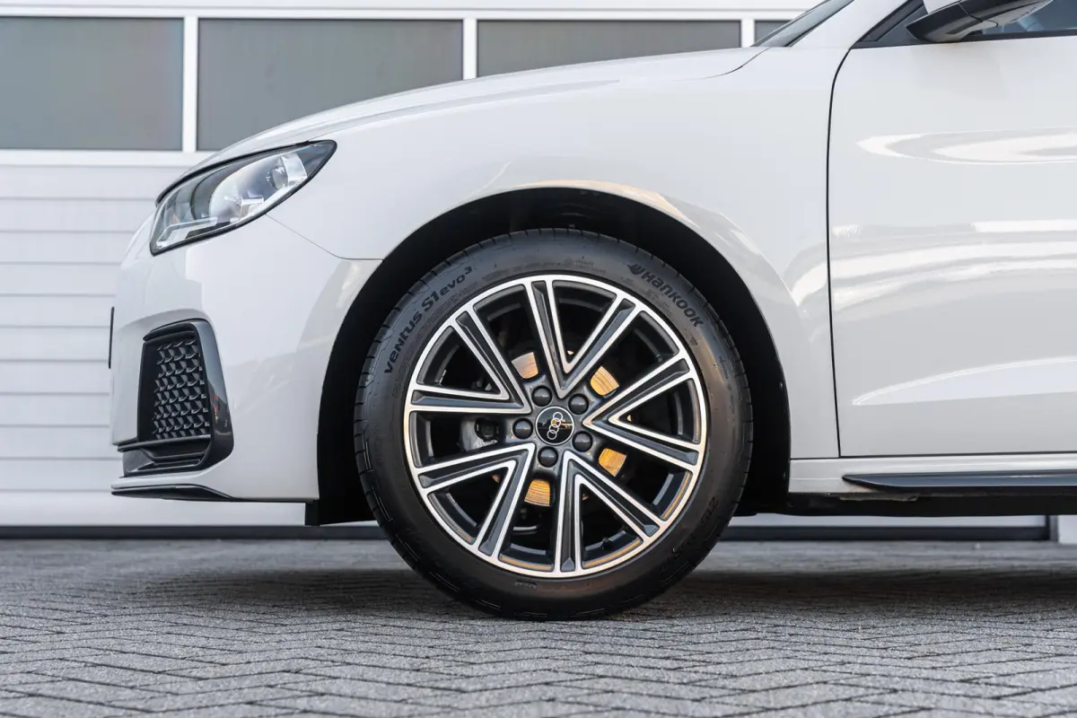 25 TFSI 95pk Advanced edition | Parkeersensoren achter | Apple Carplay/Android Auto