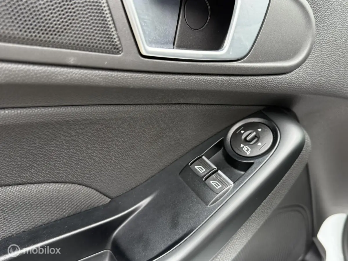 1.0 EcoBoost ST Line PDC | STOELVERWARMING
