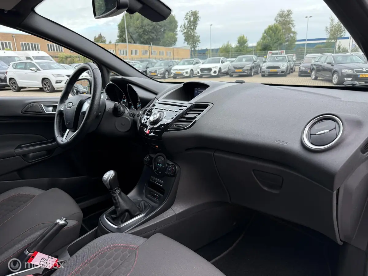 1.0 EcoBoost ST Line PDC | STOELVERWARMING