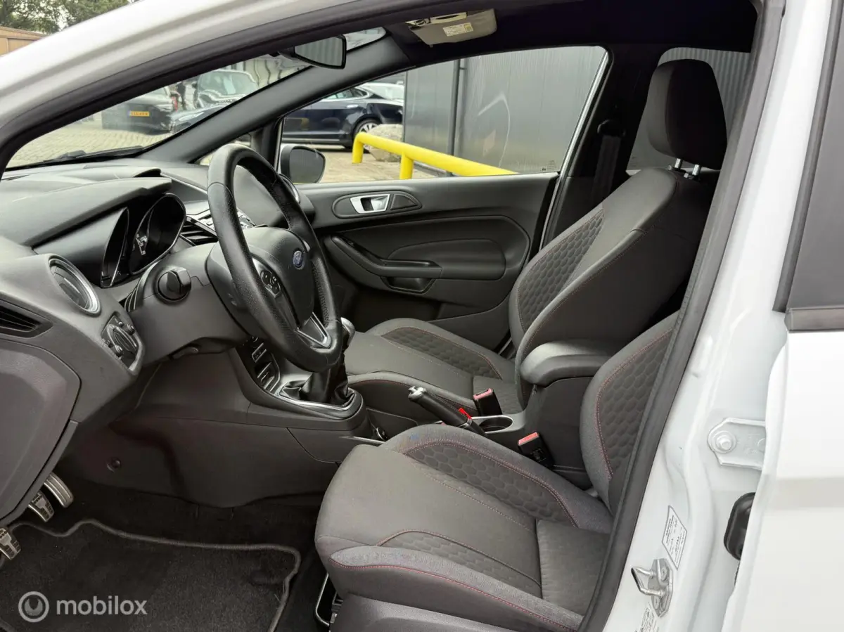 1.0 EcoBoost ST Line PDC | STOELVERWARMING