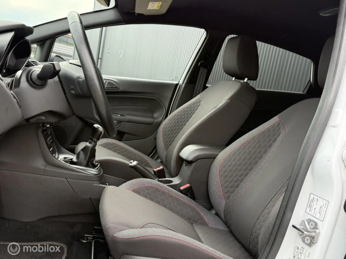 1.0 EcoBoost ST Line PDC | STOELVERWARMING