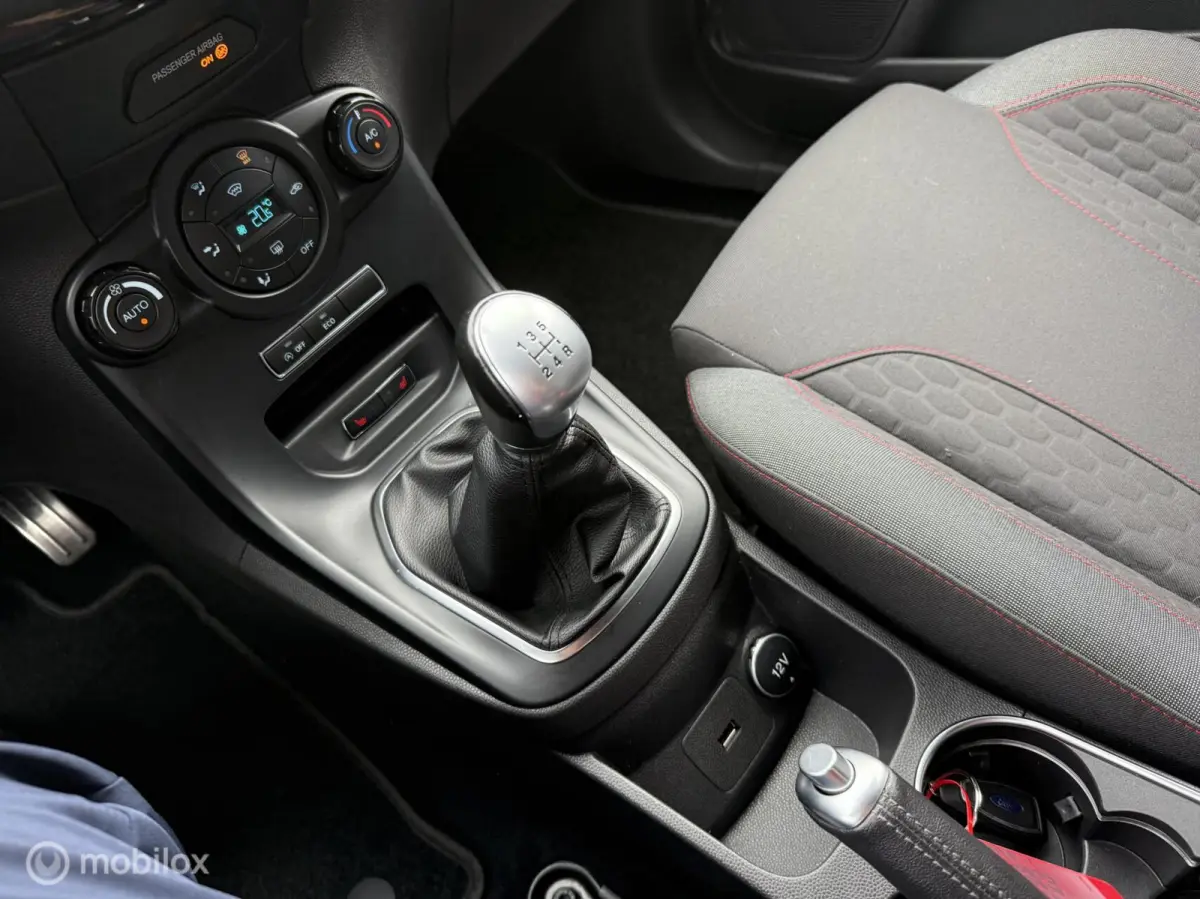 1.0 EcoBoost ST Line PDC | STOELVERWARMING