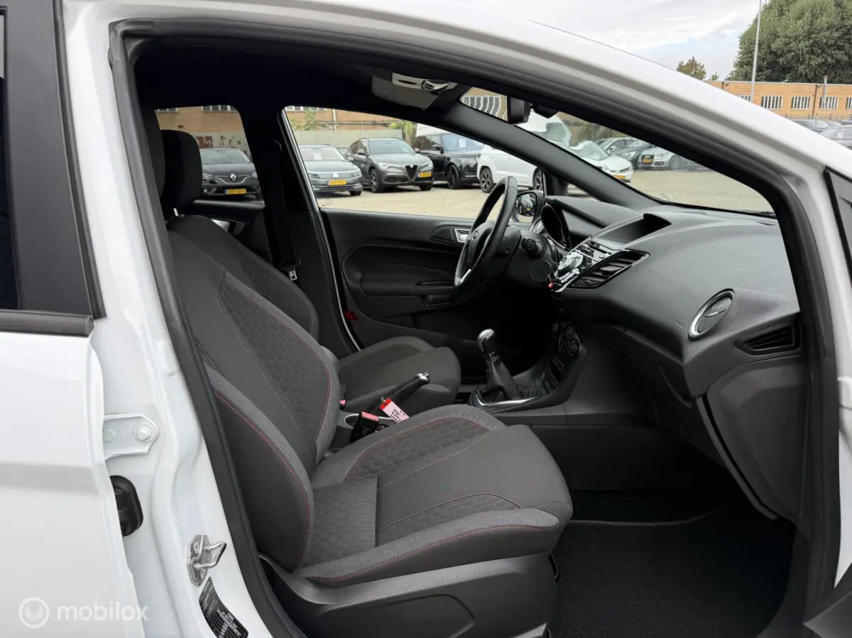 1.0 EcoBoost ST Line PDC | STOELVERWARMING