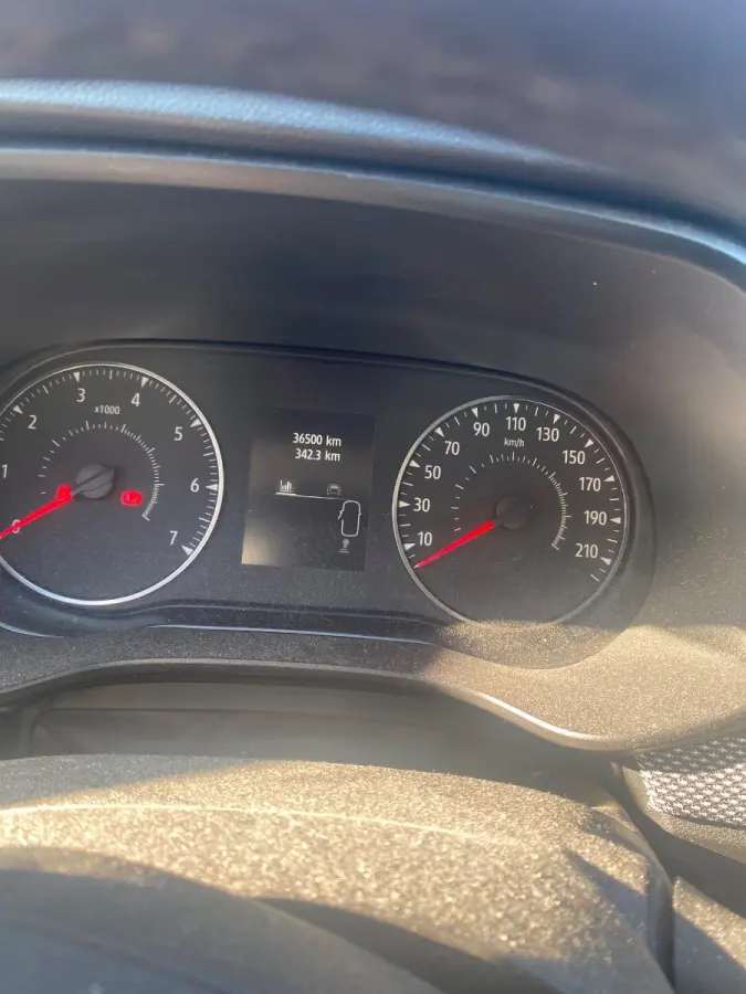 1.0 TCe 90 Comfort | CRUISE | TREKHAAK | CLIMA | RADIO | LED | ALL SEASON BANDEN | NAVI