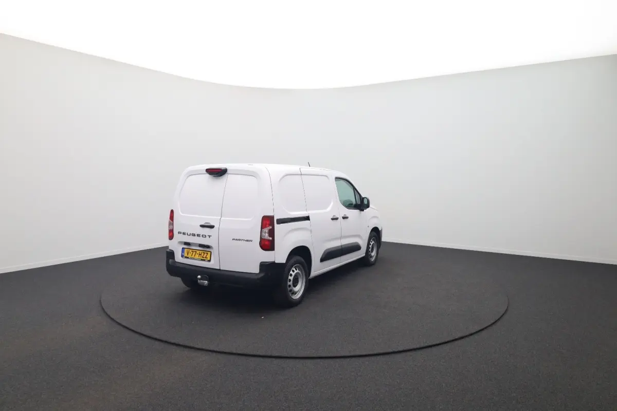 1.5 BlueHDi 130 EAT8 S&S L1 Trekhaak | Houten Laadvloer | Camera | Navigatie | Carplay | Cruise | Airco | All-Season | Achteruitrijcamera | Airco | Apple Carplay/Android Auto|telefoonintegra