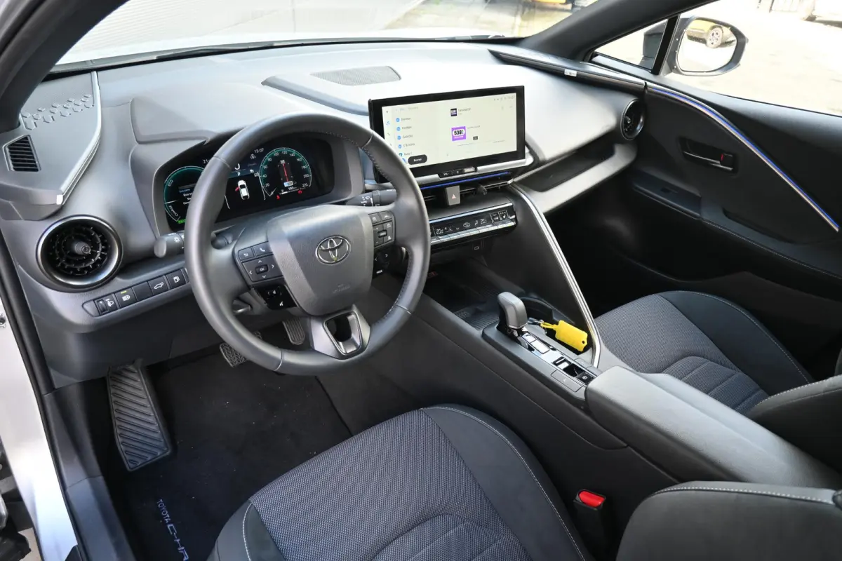1.8 Hybrid 140 Dynamic | 10 jaar Garantie | Camera | Navi | JBL | Sportstoelen | Ambient Light