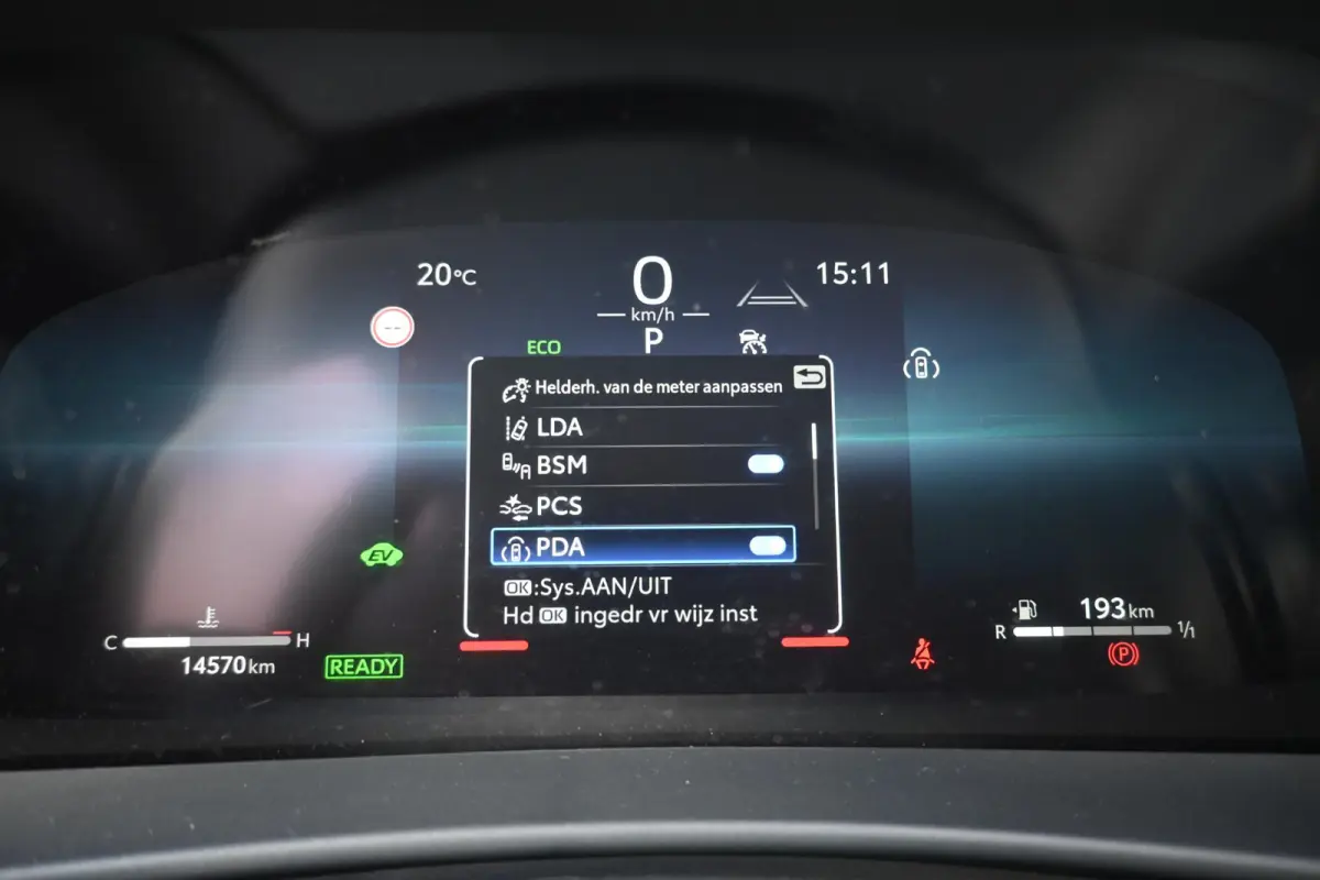 1.8 Hybrid 140 Dynamic | 10 jaar Garantie | Camera | Navi | JBL | Sportstoelen | Ambient Light