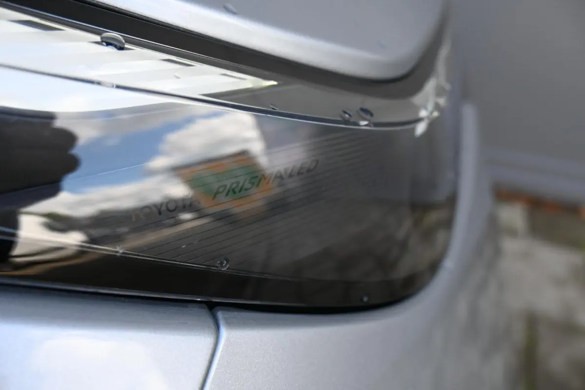 1.8 Hybrid 140 Dynamic | 10 jaar Garantie | Camera | Navi | JBL | Sportstoelen | Ambient Light