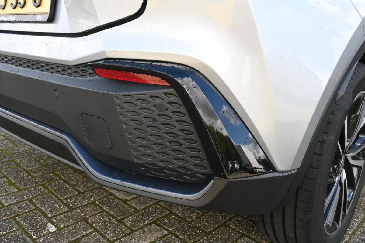 1.8 Hybrid 140 Dynamic | 10 jaar Garantie | Camera | Navi | JBL | Sportstoelen | Ambient Light