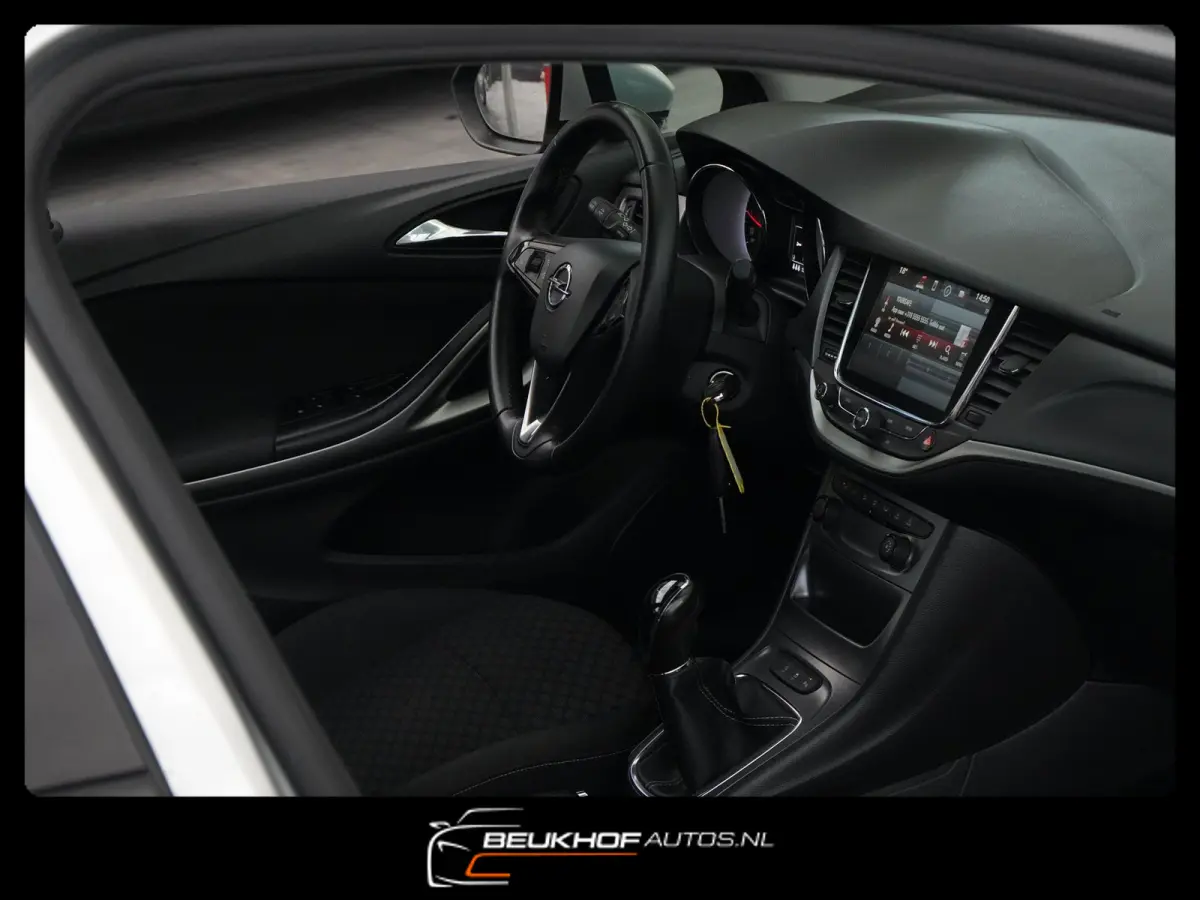 1.0 Online Edition Carplay Navi Cruise Parkeersenoren