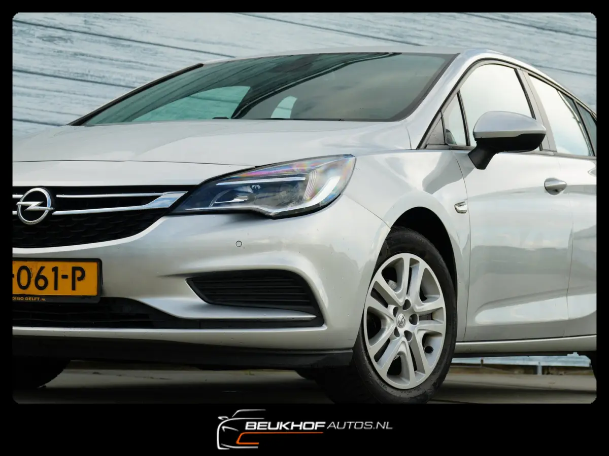 1.0 Online Edition Carplay Navi Cruise Parkeersenoren