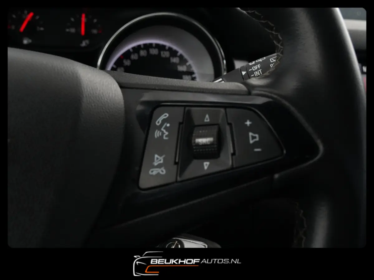 1.0 Online Edition Carplay Navi Cruise Parkeersenoren