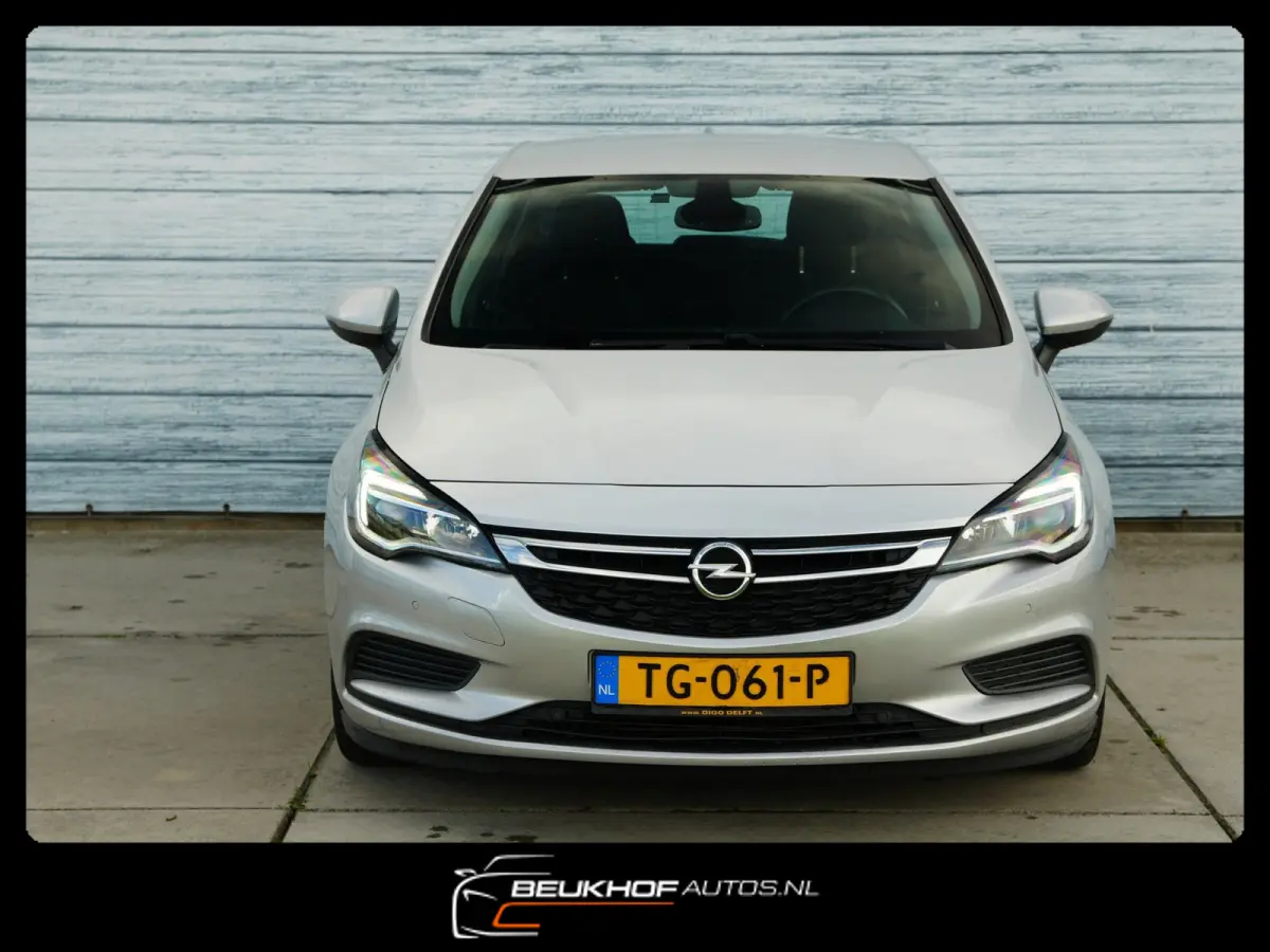 1.0 Online Edition Carplay Navi Cruise Parkeersenoren