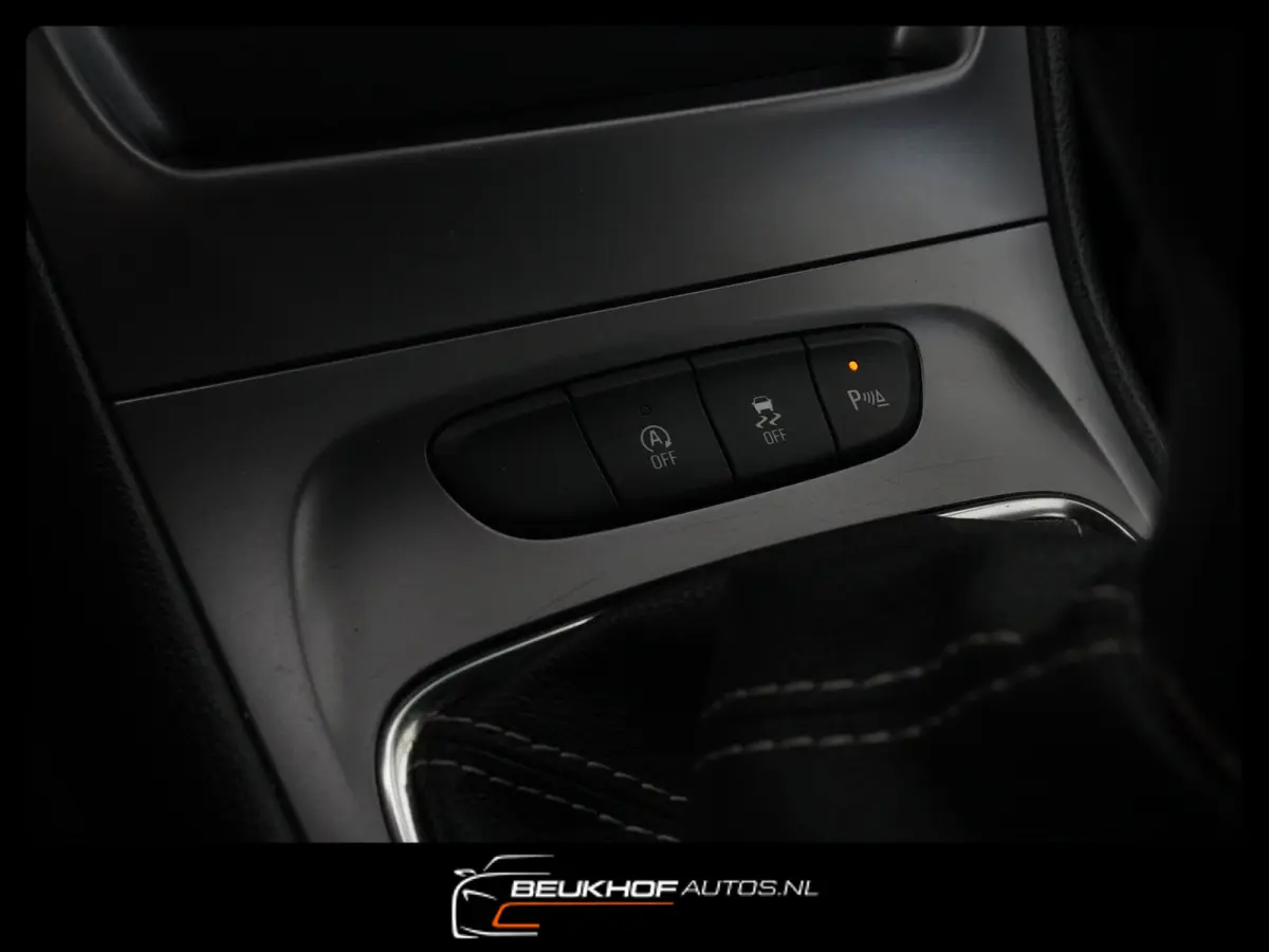 1.0 Online Edition Carplay Navi Cruise Parkeersenoren