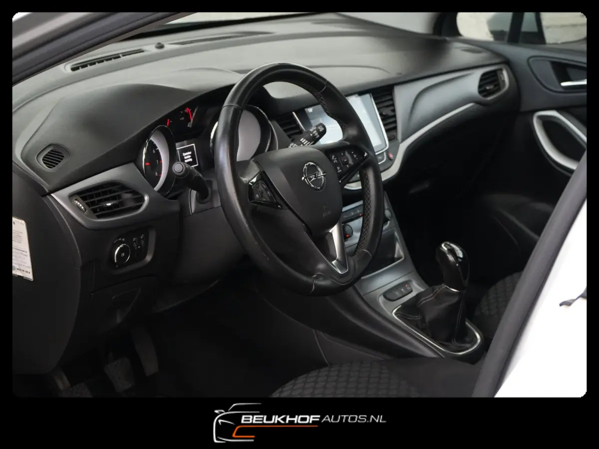 1.0 Online Edition Carplay Navi Cruise Parkeersenoren