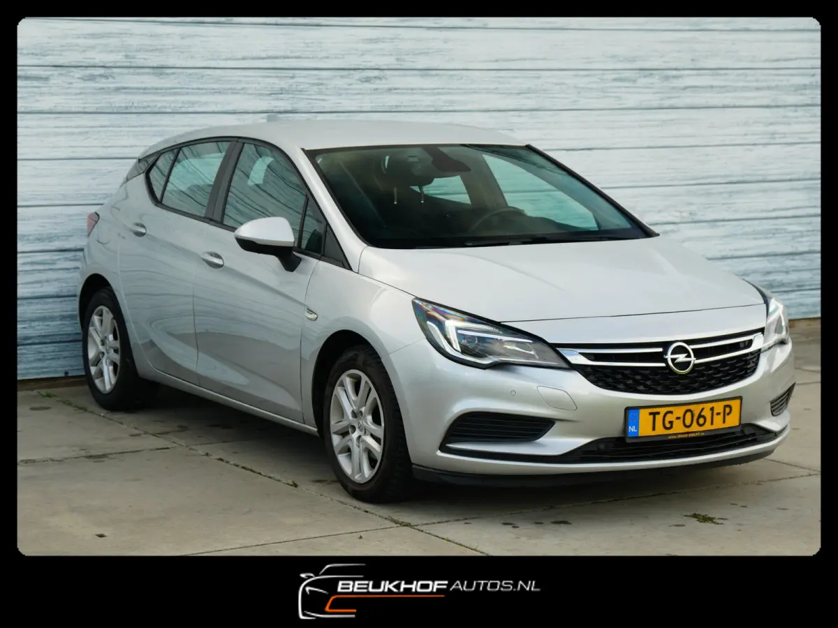 1.0 Online Edition Carplay Navi Cruise Parkeersenoren