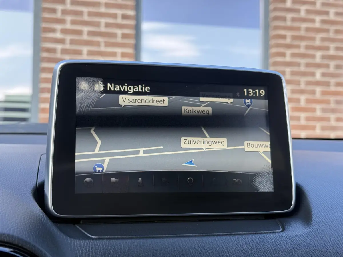 2.0 SkyActiv-G 120 SkyLease+ 2e Eigenaar|Navi|Camera|Adap-Cruise|Trekhaak|Bose|HUD|PDC|Leder|Clima|APK tot 04-2027