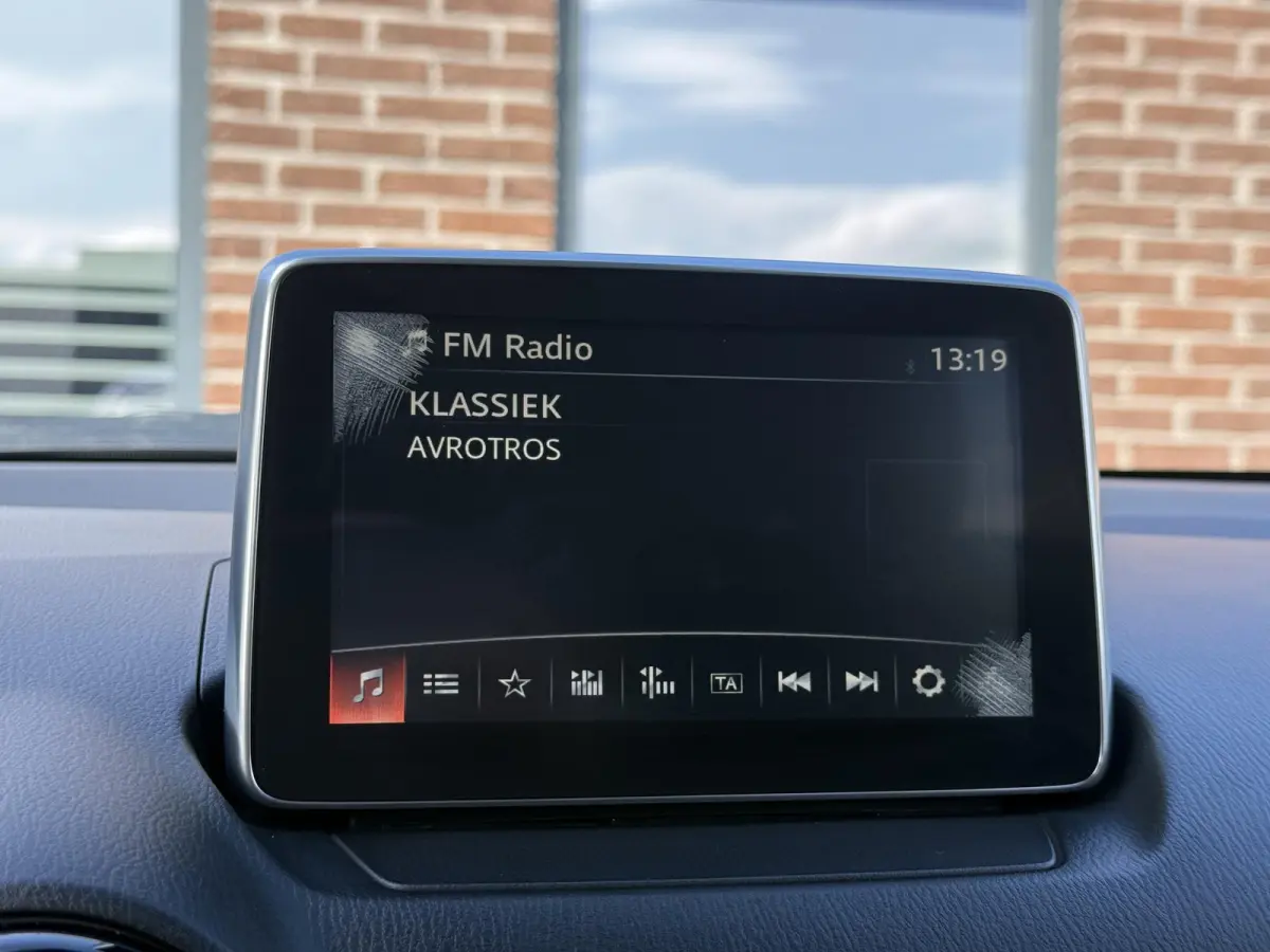 2.0 SkyActiv-G 120 SkyLease+ 2e Eigenaar|Navi|Camera|Adap-Cruise|Trekhaak|Bose|HUD|PDC|Leder|Clima|APK tot 04-2027