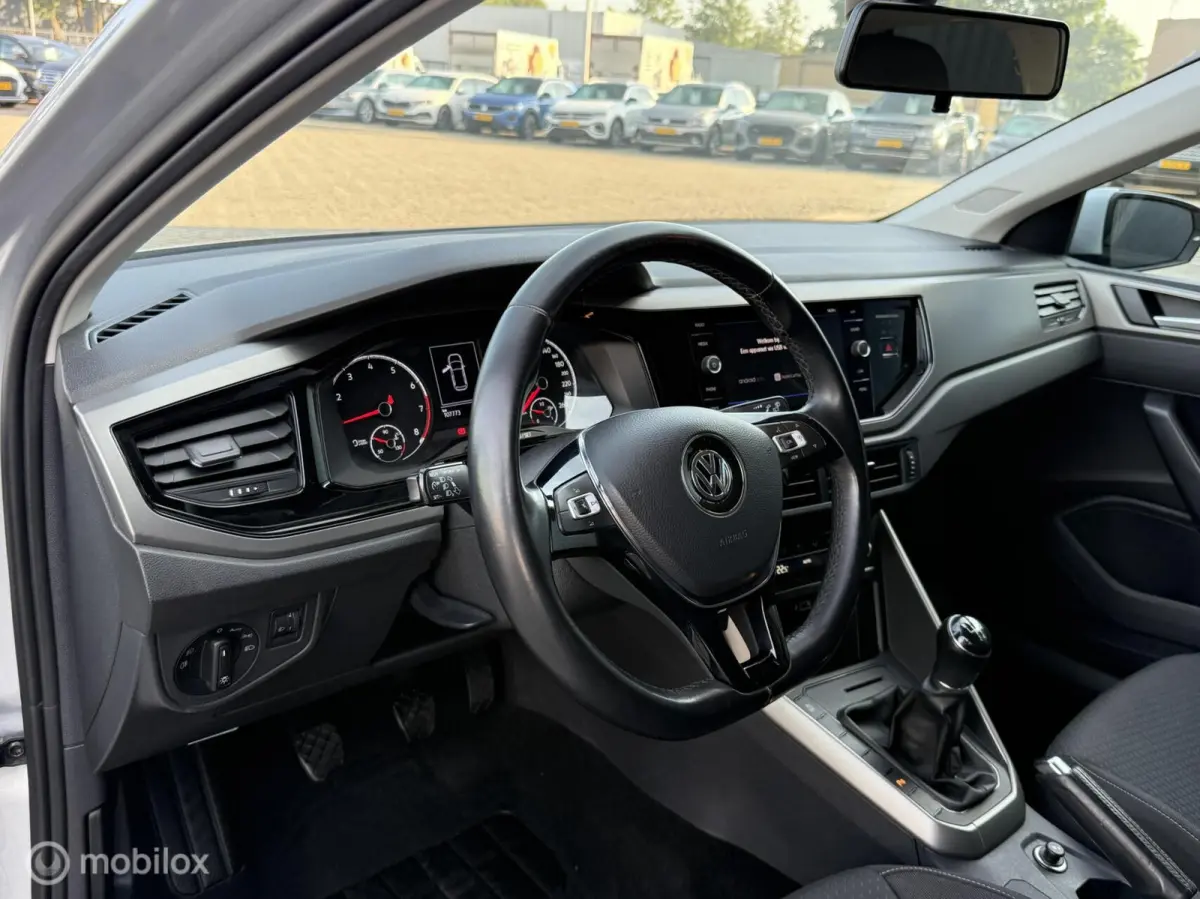 1.0 TSI R-Line | PDC | CARPLAY | TOPSTAAT