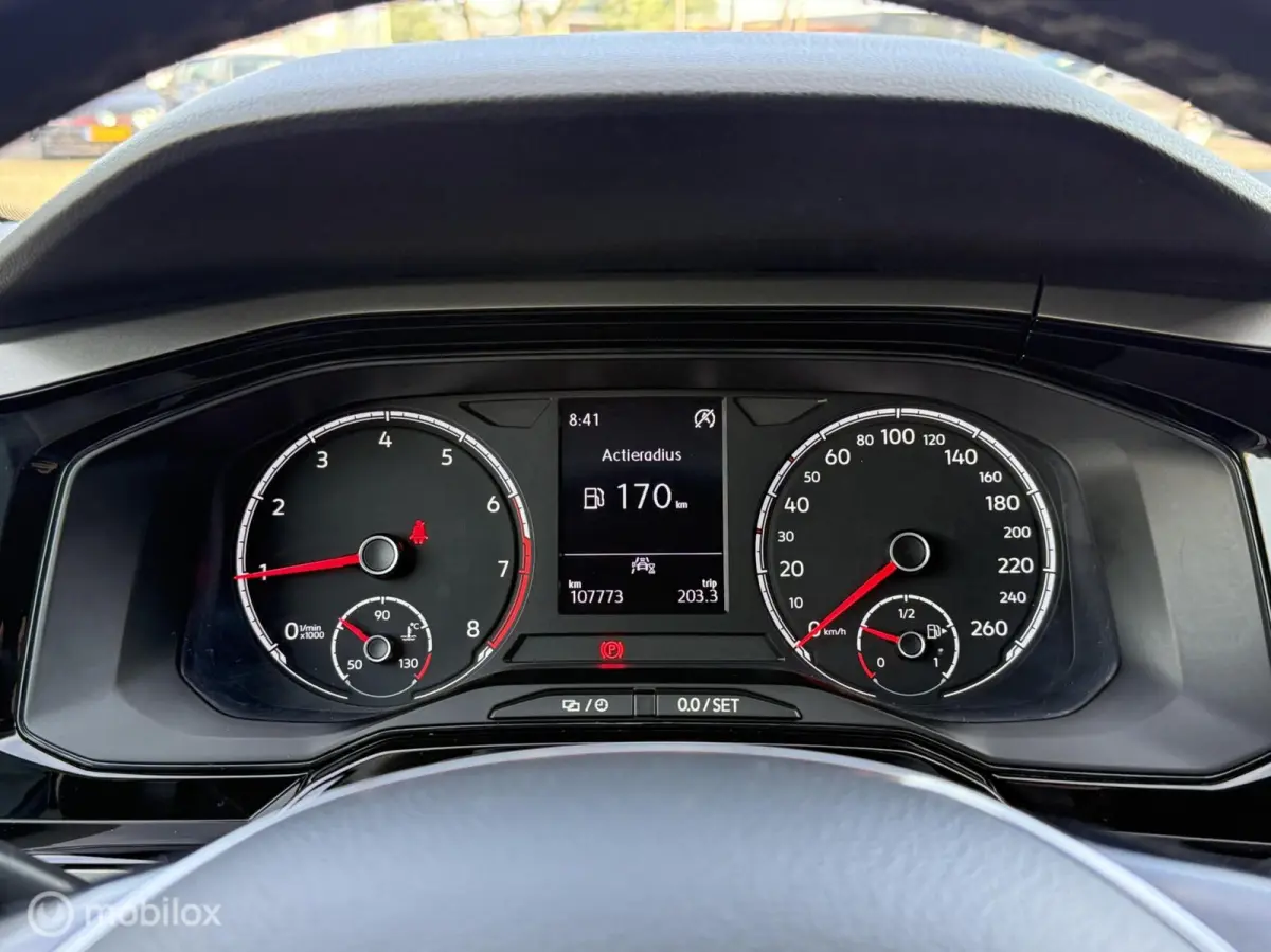 1.0 TSI R-Line | PDC | CARPLAY | TOPSTAAT