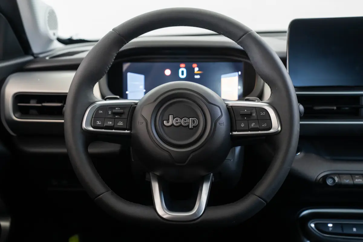1.2 e-Hybrid Summit | Tot 8 Jaar Garantie | Navigatie | Stoelverwarming | Keyless | Camera | Climate Controle | Apple Carplay & Android Auto |
