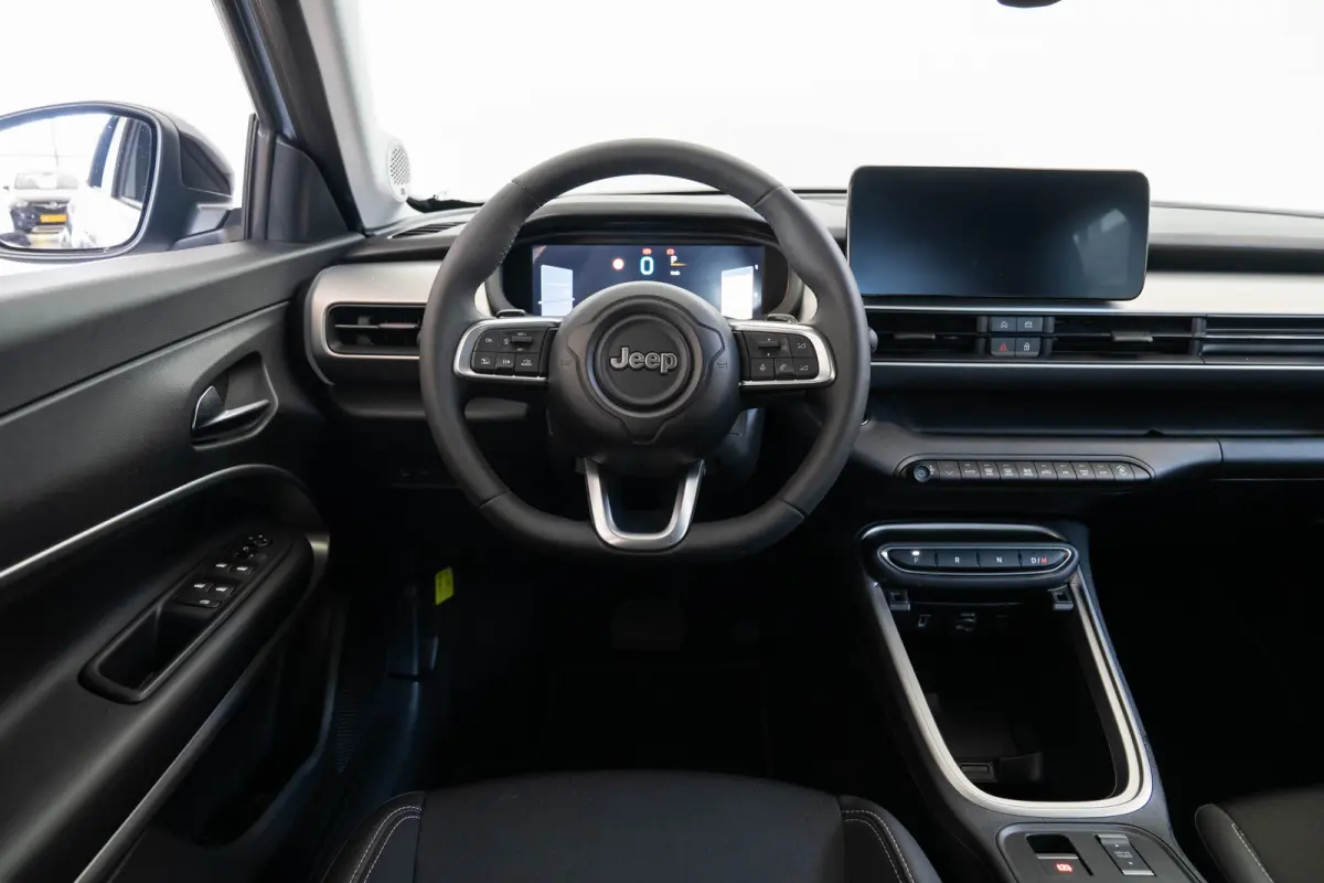 1.2 e-Hybrid Summit | Tot 8 Jaar Garantie | Navigatie | Stoelverwarming | Keyless | Camera | Climate Controle | Apple Carplay & Android Auto |