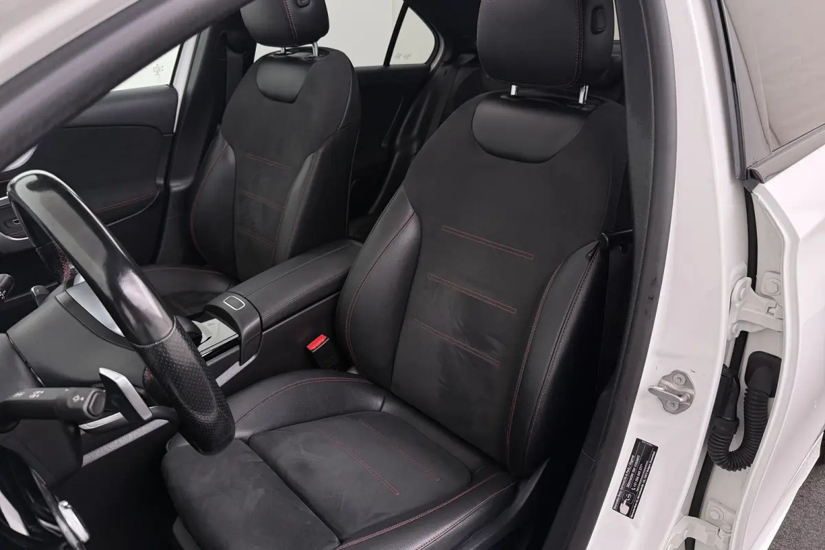 200 Business Solution AMG Pano-dak Elek.Trekhaak Carplay