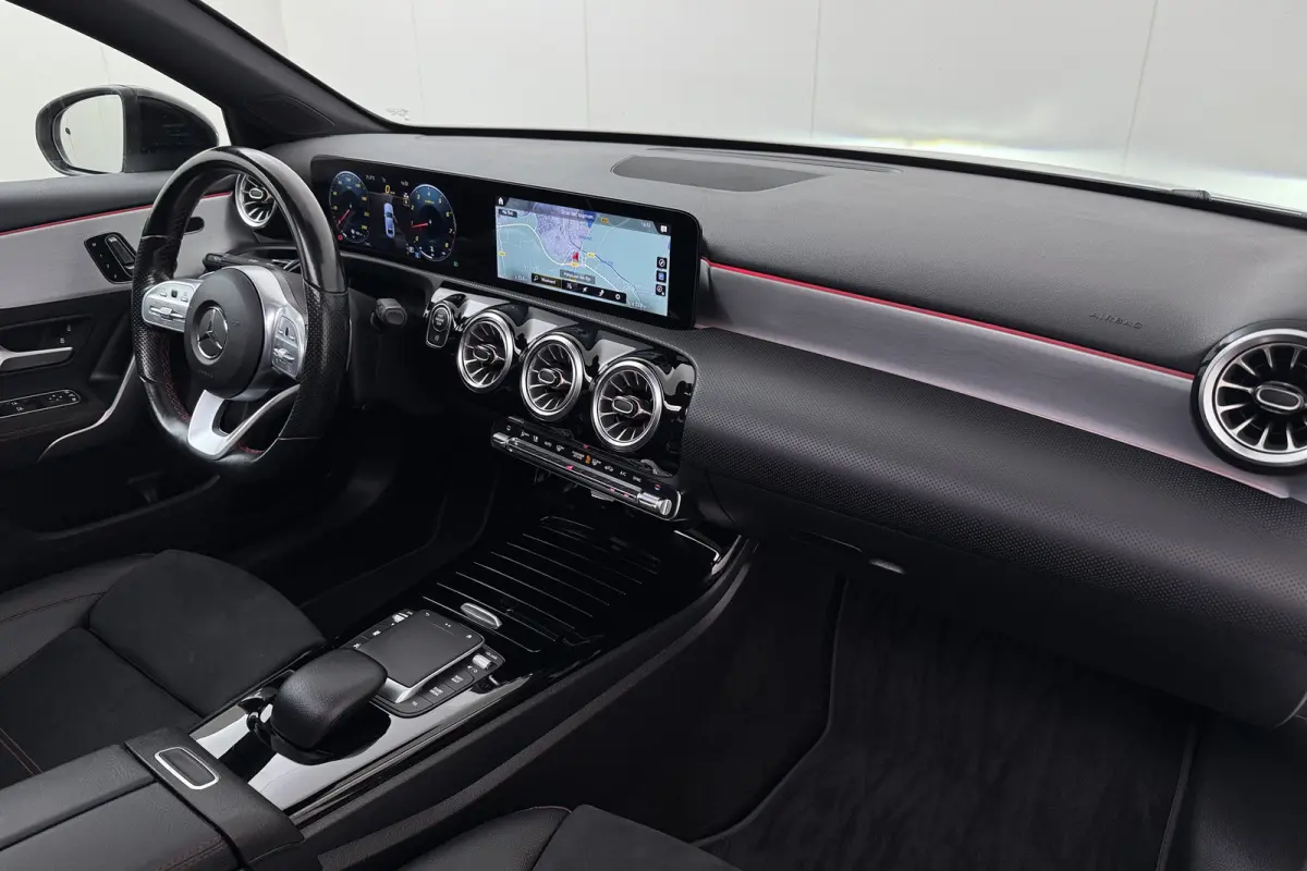 200 Business Solution AMG Pano-dak Elek.Trekhaak Carplay