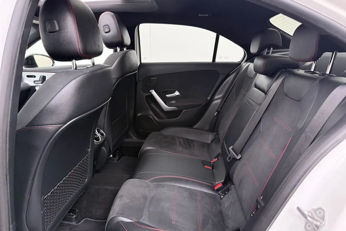 200 Business Solution AMG Pano-dak Elek.Trekhaak Carplay