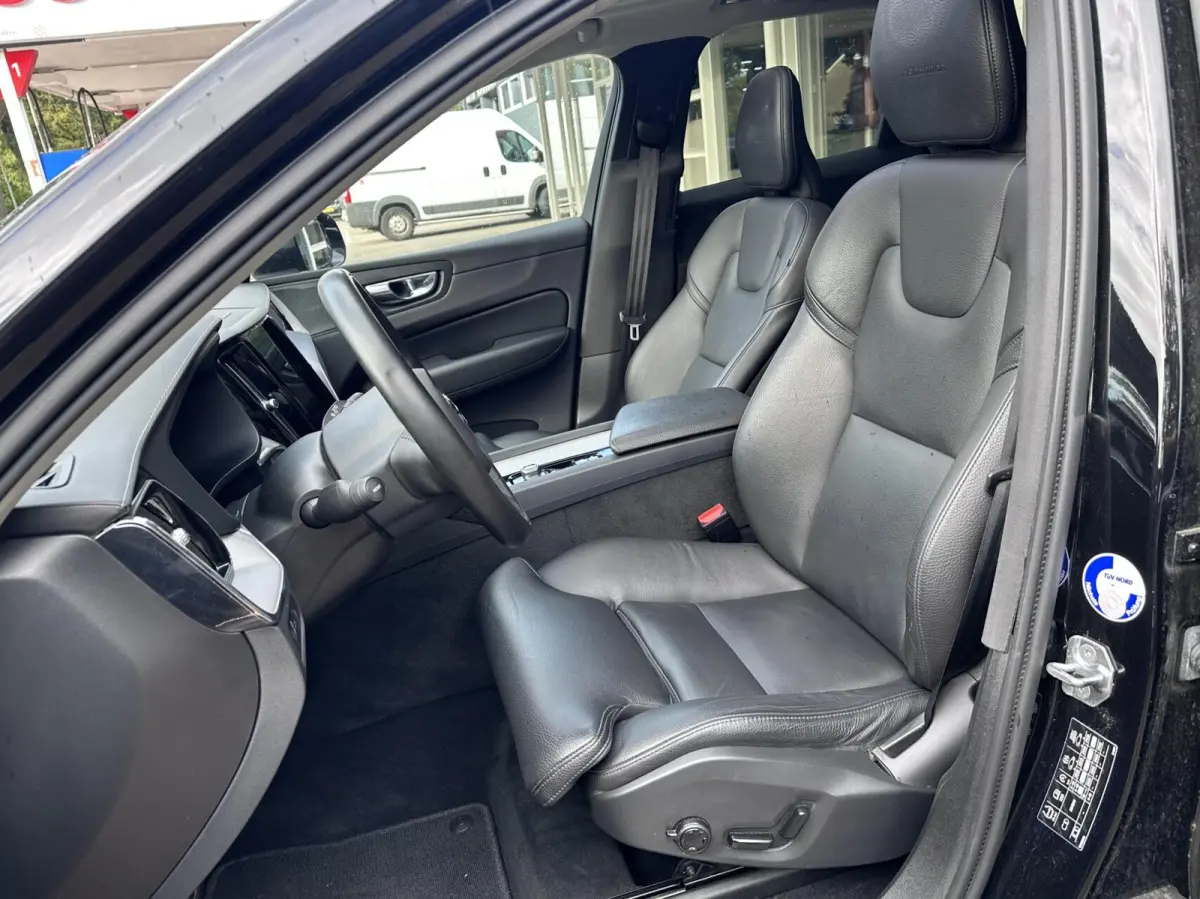 2.0 T8 Twin Engine AWD Inscription Pano, Leer, Camera..