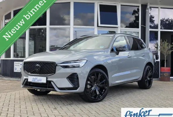 2.0 T6 Plug-in hybrid AWD Ultra Black Edition |TREKH|PANO|H/K