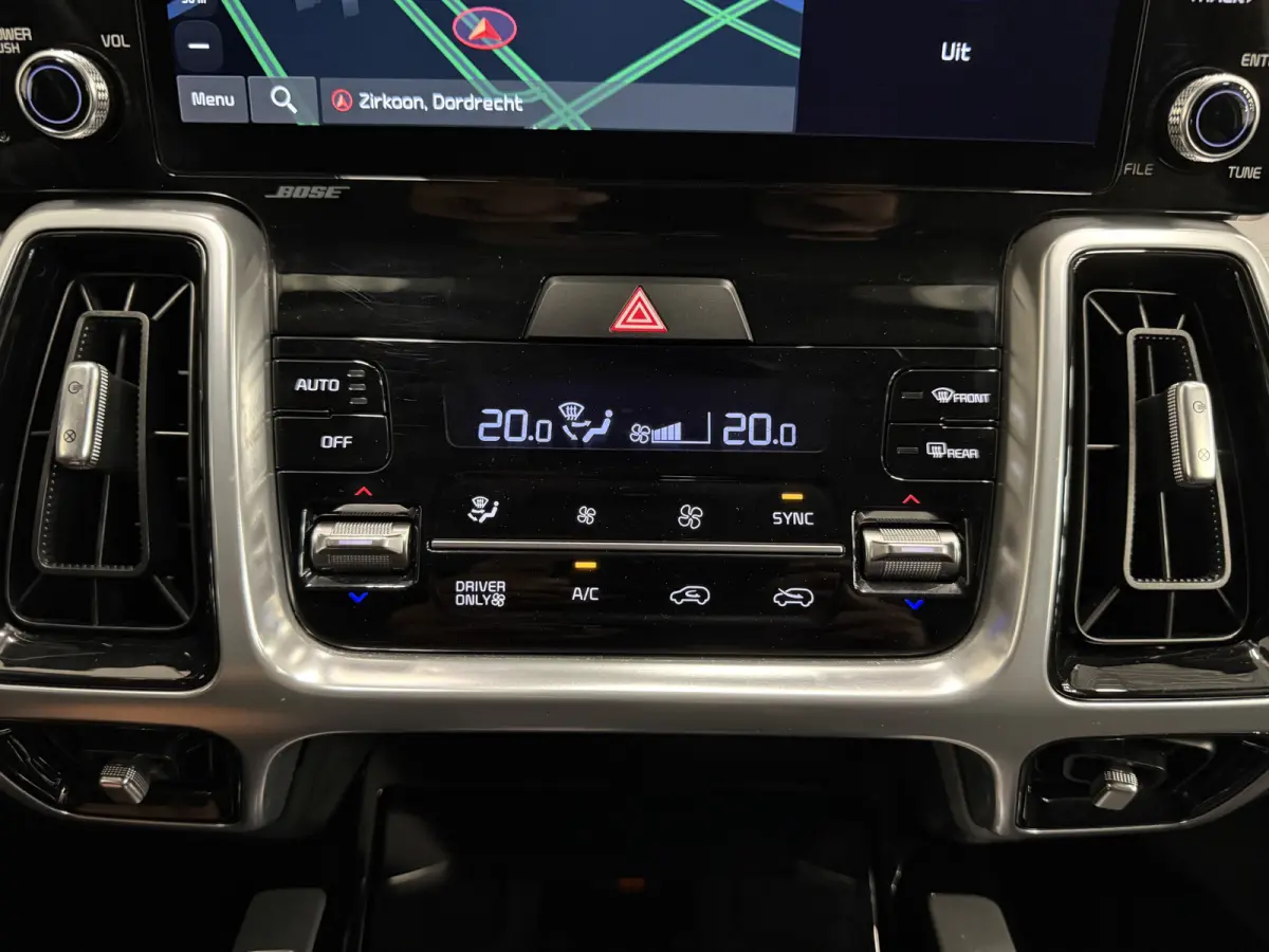 1.6 T-GDI Plug-in Hybrid 4WD ExecutiveLine 46DKM/PANO/VOL-LEER/360CAMERA/BOSE/LED/SOH 98%/ACC/DRIVE MODE/VIRTUAL/SFEER/KEYLESS/NIVEAUREGELING/19"/PRIVACY/STAHLGRAU-METALLIC/NET OH BEURT GEHA