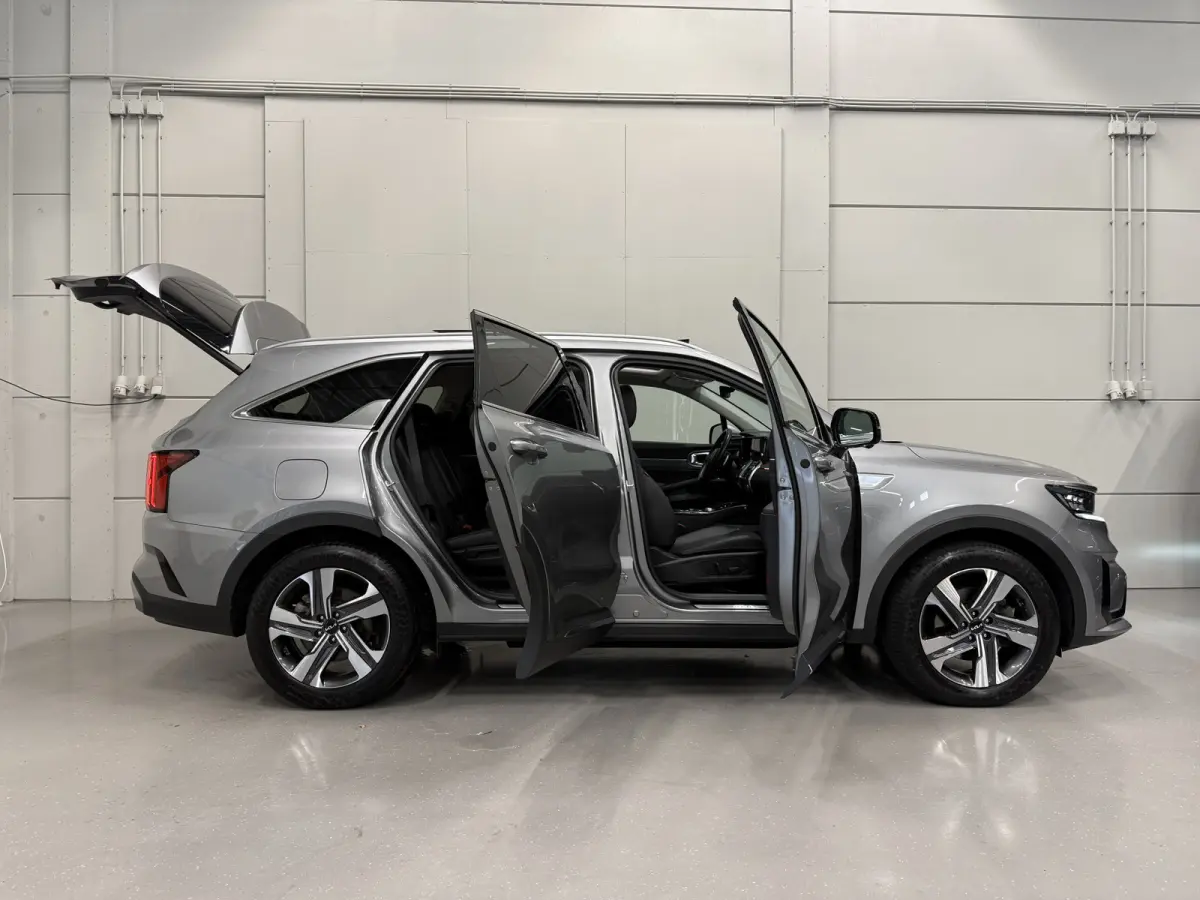 1.6 T-GDI Plug-in Hybrid 4WD ExecutiveLine 46DKM/PANO/VOL-LEER/360CAMERA/BOSE/LED/SOH 98%/ACC/DRIVE MODE/VIRTUAL/SFEER/KEYLESS/NIVEAUREGELING/19"/PRIVACY/STAHLGRAU-METALLIC/NET OH BEURT GEHA