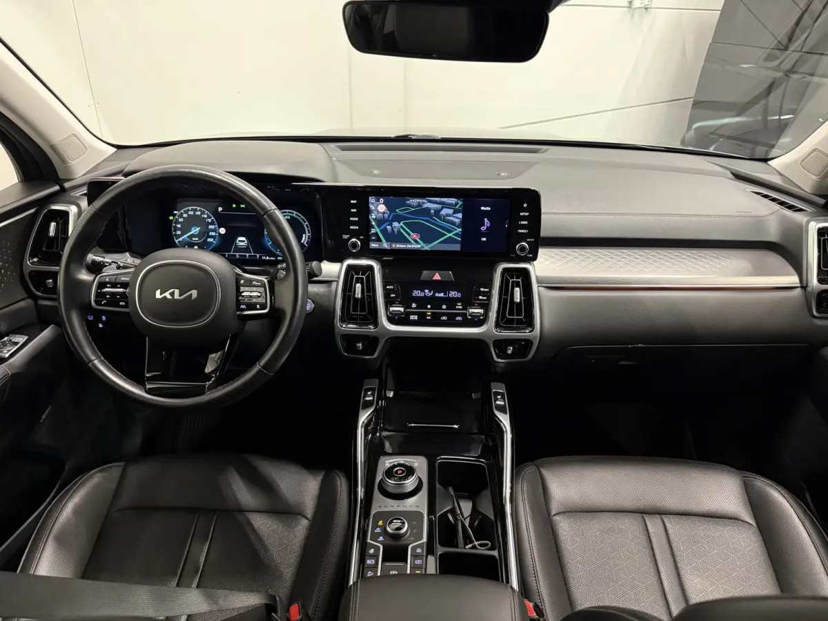 1.6 T-GDI Plug-in Hybrid 4WD ExecutiveLine 46DKM/PANO/VOL-LEER/360CAMERA/BOSE/LED/SOH 98%/ACC/DRIVE MODE/VIRTUAL/SFEER/KEYLESS/NIVEAUREGELING/19"/PRIVACY/STAHLGRAU-METALLIC/NET OH BEURT GEHA