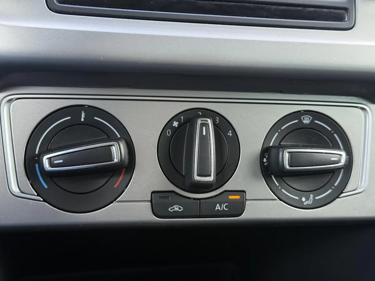 1.0 BlueMotion Edition 2e Eigenaar|Navi|Airco|Carplay|PDC V+A|Cruise|LM Velgen|N.A.P|APK tot 07-2027