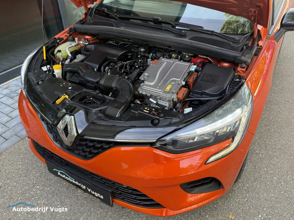 1.6 E-Tech Hybrid 145 Equilibre *Camera*Cruise*