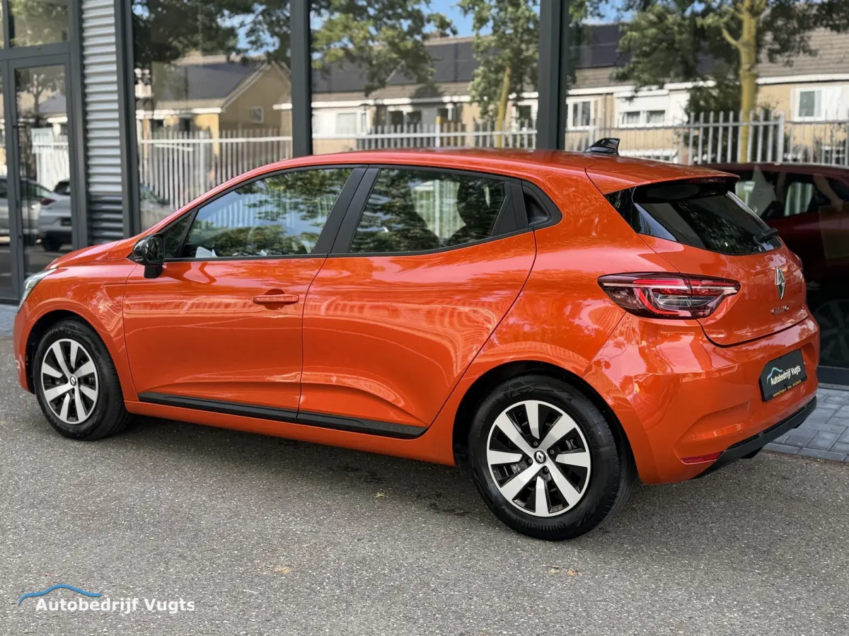 1.6 E-Tech Hybrid 145 Equilibre *Camera*Cruise*