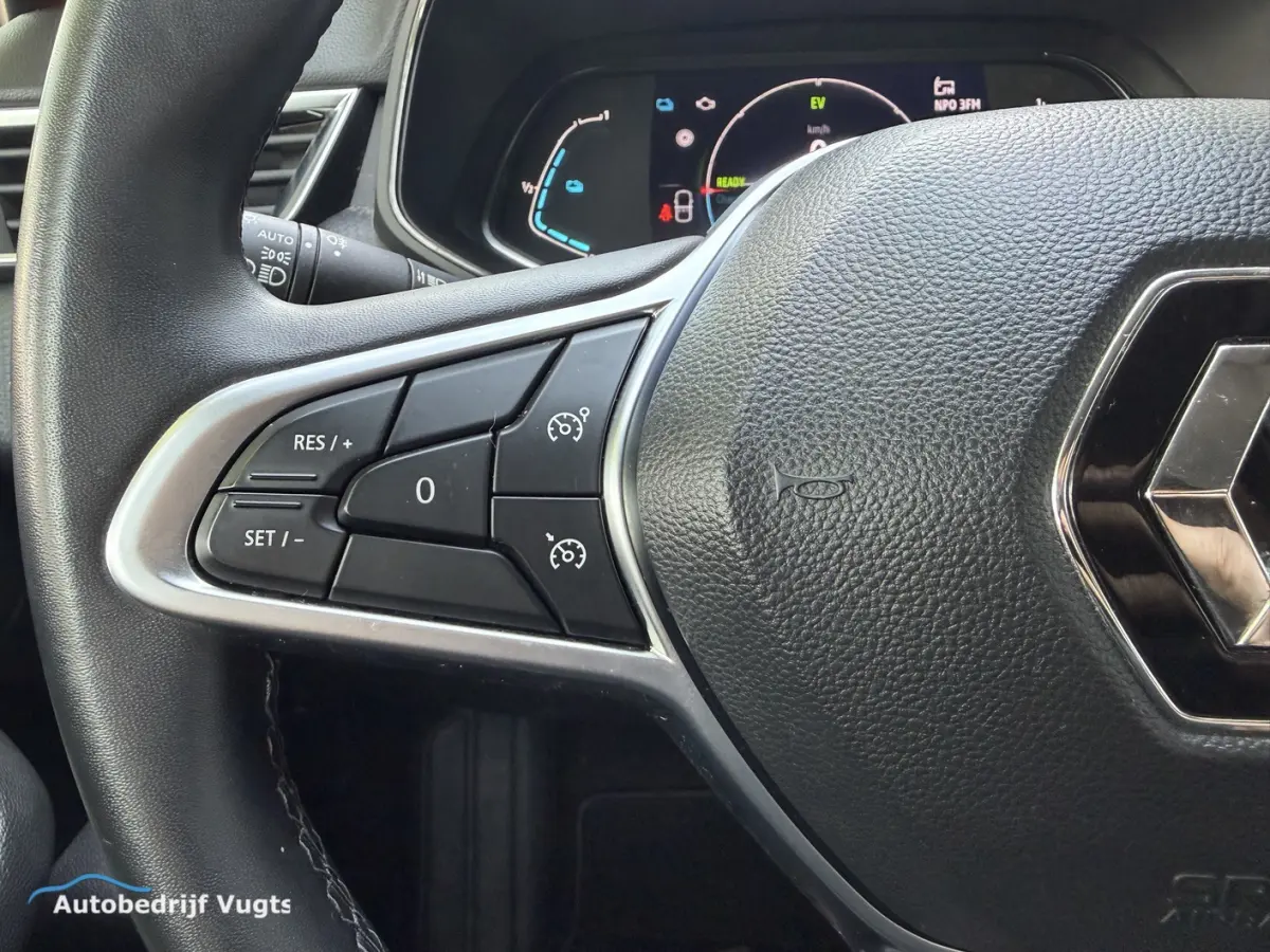 1.6 E-Tech Hybrid 145 Equilibre *Camera*Cruise*